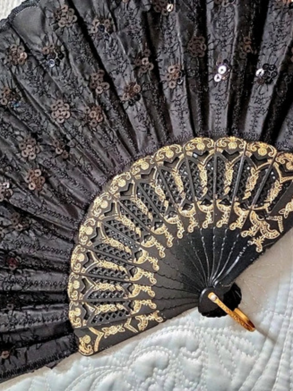 Black & Gold Decorative Folding Fan